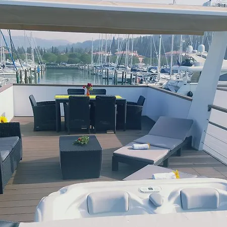 Lägenhet Floating House Bamboo Portorož