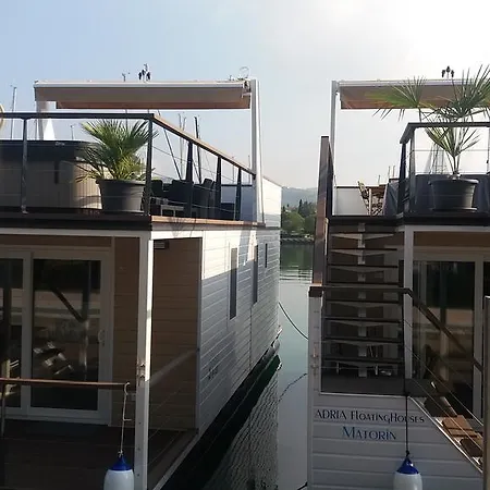 Floating House Bamboo Lägenhet Portorož